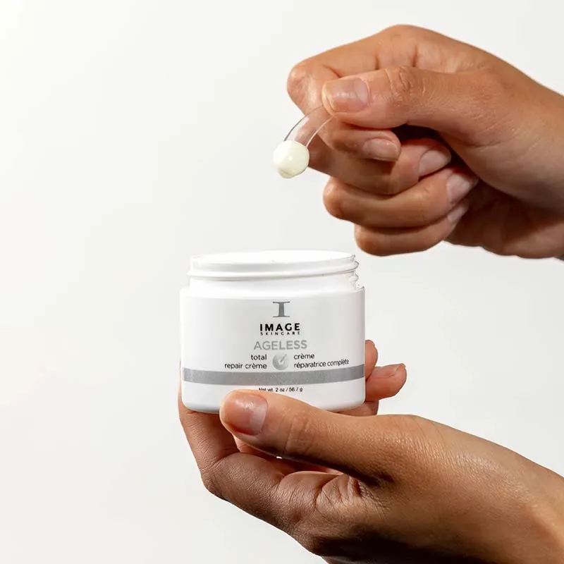 https://cdn.medigoapp.com/product/Image_Ageless_Total_Repair_Creme_2_c442e983d0.jpeg