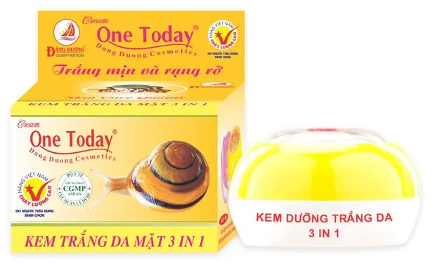 https://cdn.medigoapp.com/product/Kem_trang_da_mat_3_in_1_1_60f9d2dd83.jpg