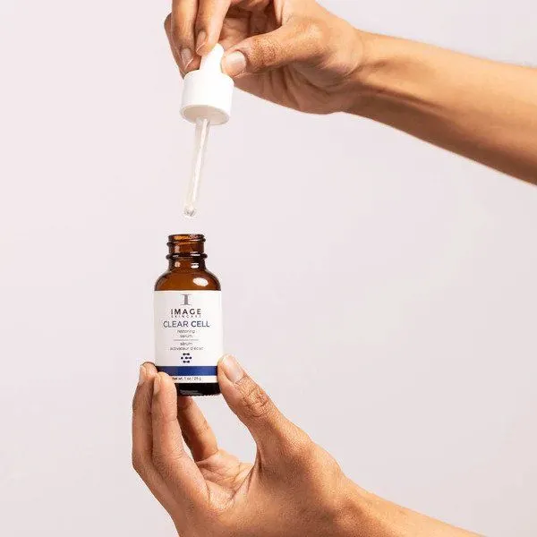 https://cdn.medigoapp.com/product/clear_cell_restoring_serum_bbd4f28780.jpeg
