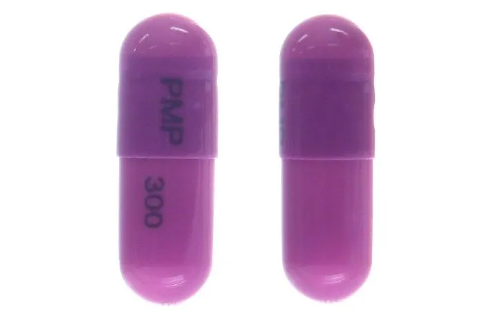 https://cdn.medigoapp.com/product/clindamycin_300mg_99_700x467_4e199c0396.jpg