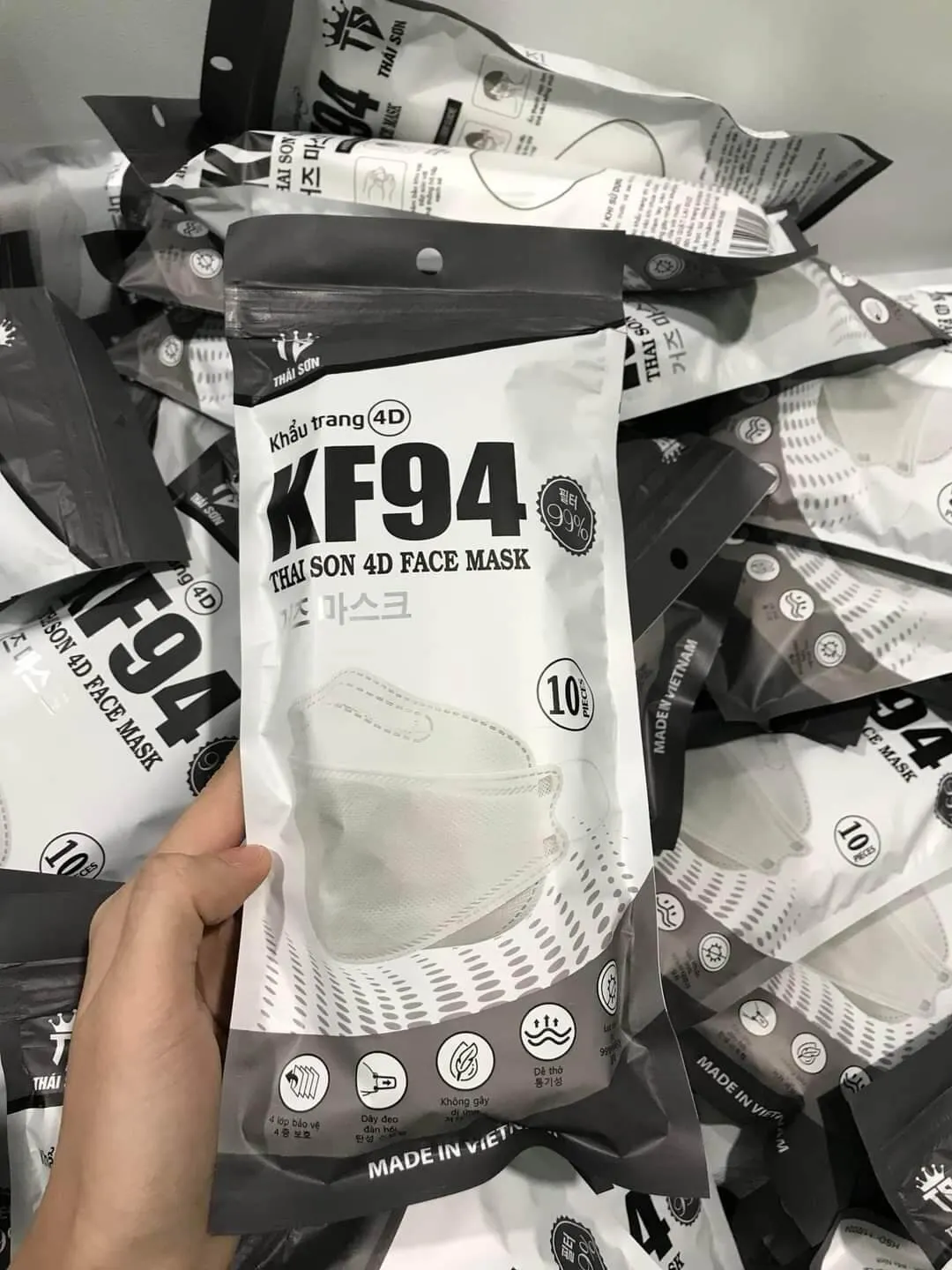 https://cdn.medigoapp.com/product/khau_trang_thai_son_dd11340871.jpg