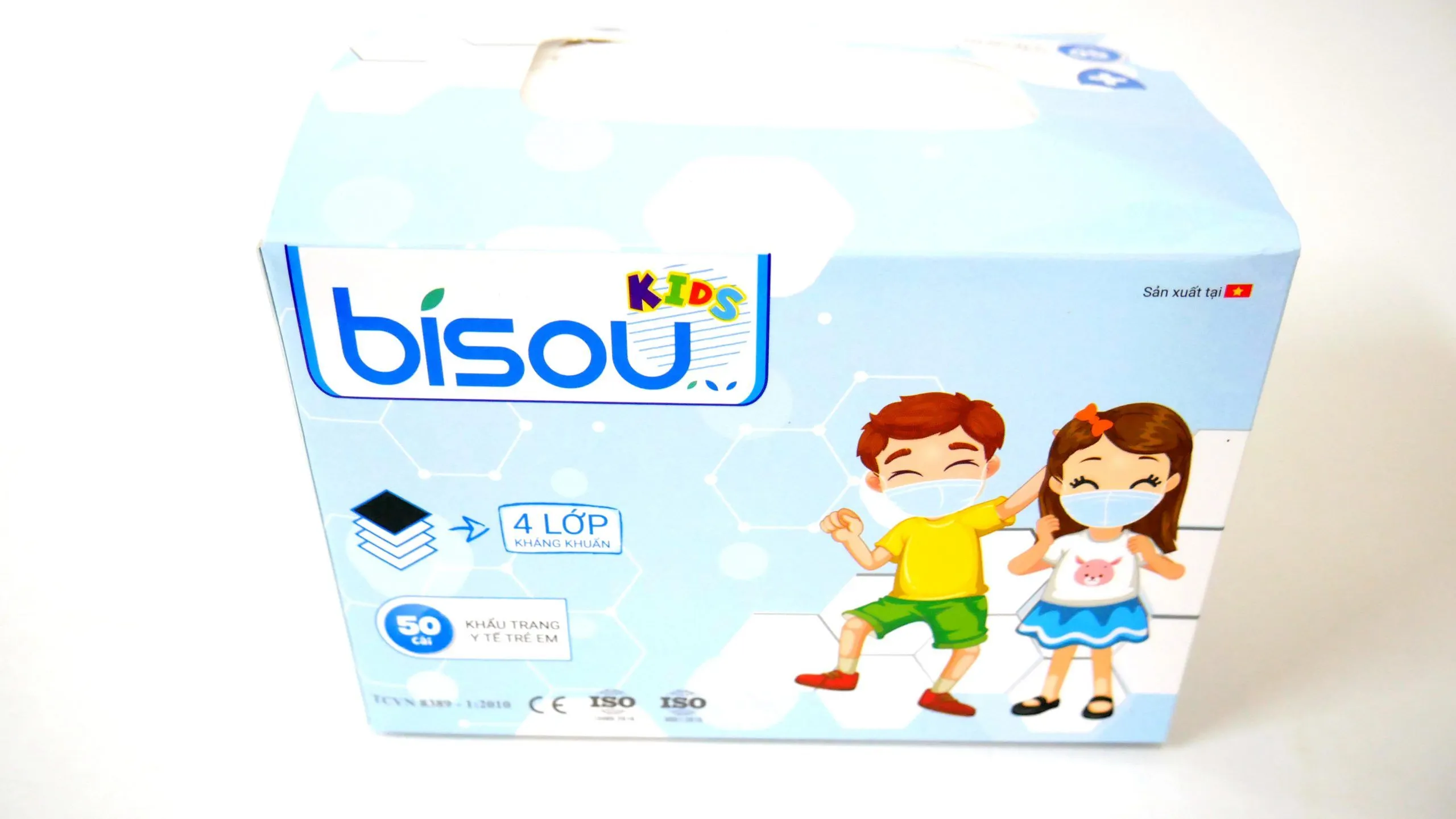 https://cdn.medigoapp.com/product/khau_trang_y_te_tre_em_bisou_2_scaled_03ac7325a8.jpg