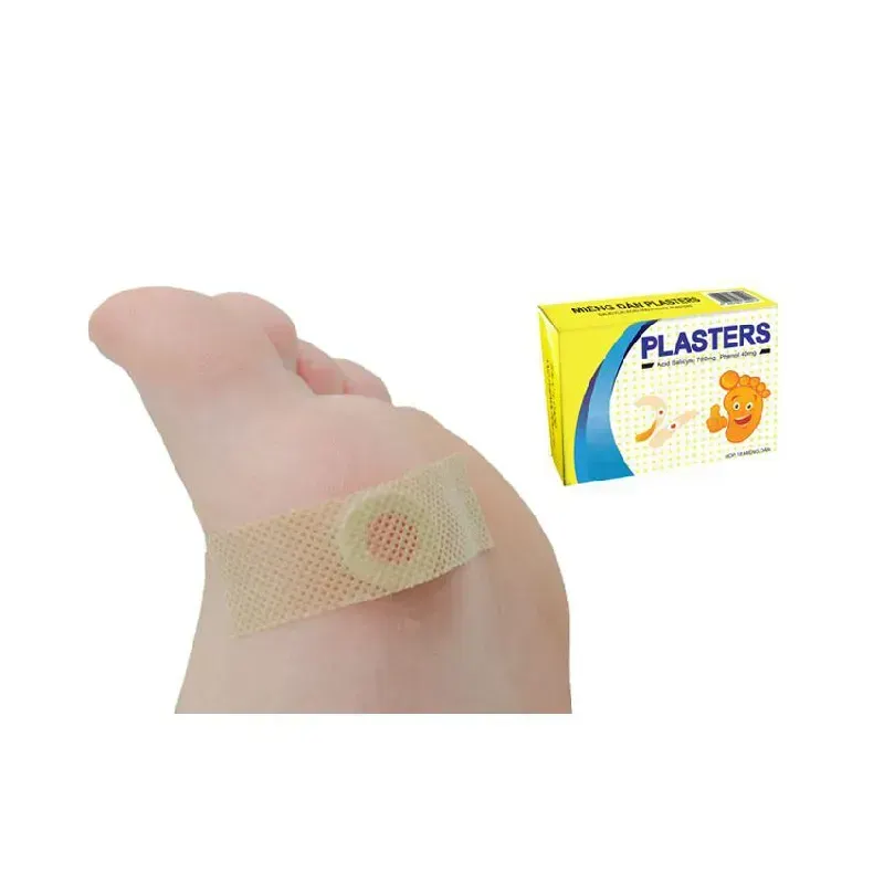 https://cdn.medigoapp.com/product/mieng_dan_tri_mun_coc_plaster_hop_18_mieng_3_11zon_b08ad60a7c.webp