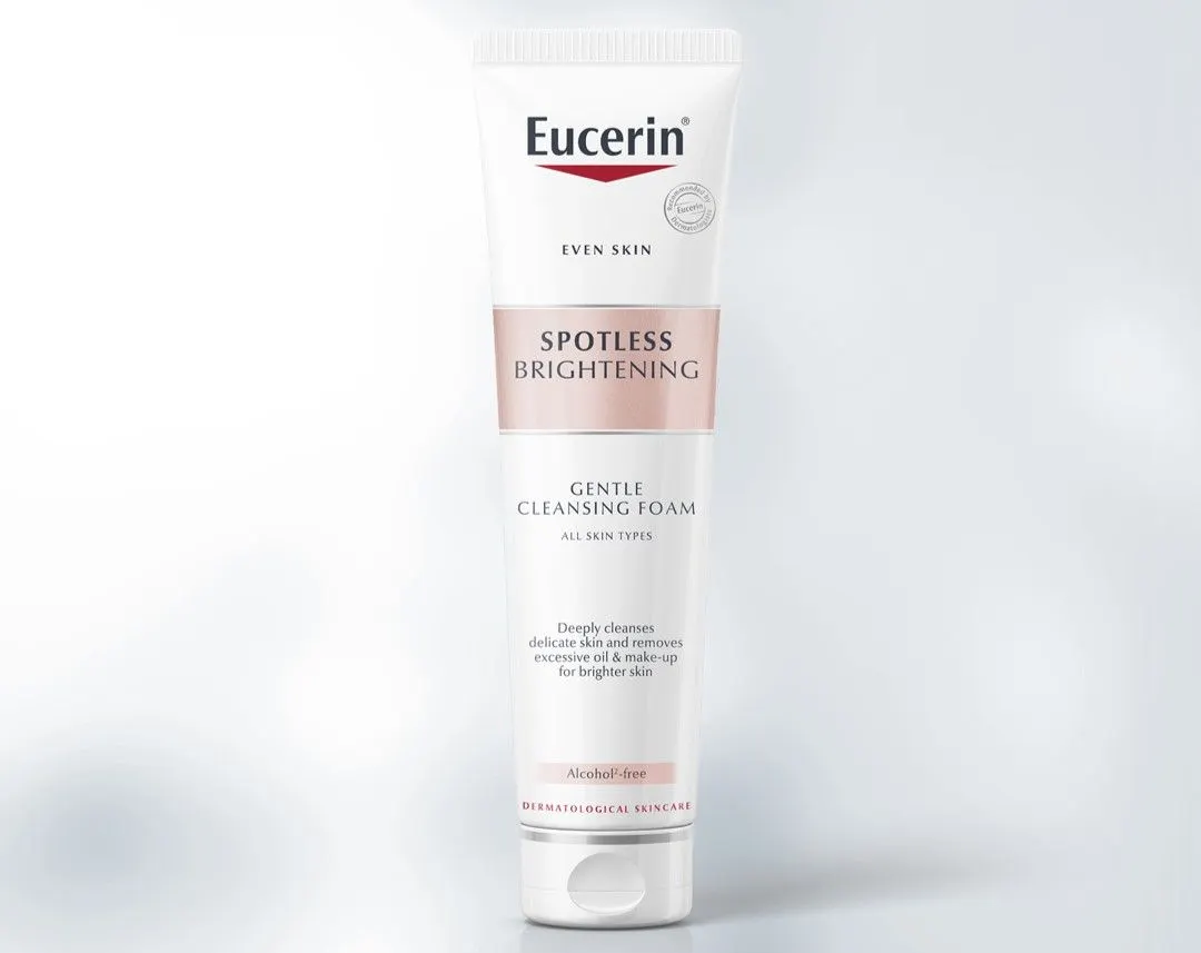 https://cdn.medigoapp.com/product/sua_rua_mat_tao_bot_eucerin_even_skin_spotless_brightening_gentle_cleansing_foam_150ml_fa21f33395.jpg