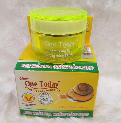Kem trắng da, chống nắng SPF50 Ốc Sên One Today hộp 1 lọ 9g