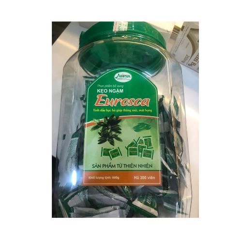 https://cdn.medigoapp.com/product/Keo_ngam_tinh_dau_bac_ha_giup_thong_mui_mat_hong_Eurosca_d6c5d7e0d7.jpg