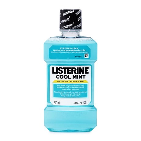 Nước súc miệng Listerine Cool Mint chai 250ml