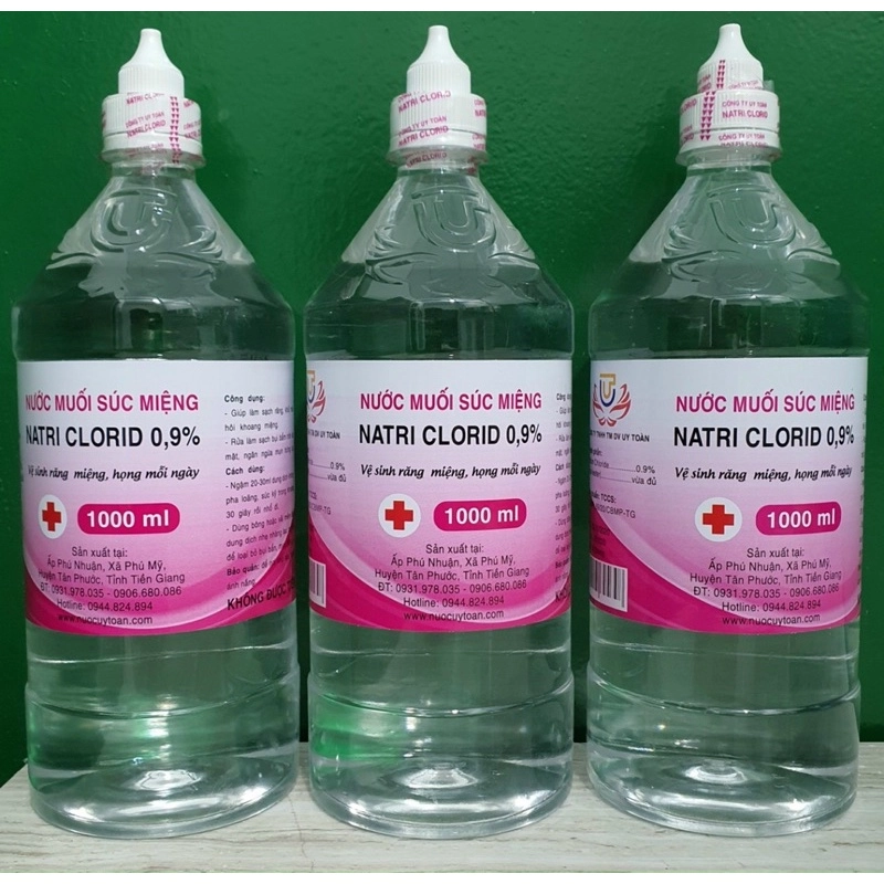 Nước muối súc miệng Natri Clorid 0,9% Uy Toàn chai 1000ml