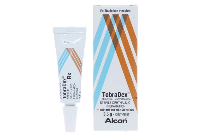 Thuốc mỡ tra mắt TobraDex hộp 1 tuýp 3,5g