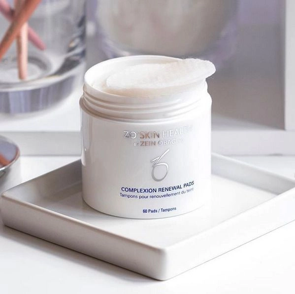 https://cdn.medigoapp.com/product/complexion_renewal_pads_5_90dcfff342.jpg