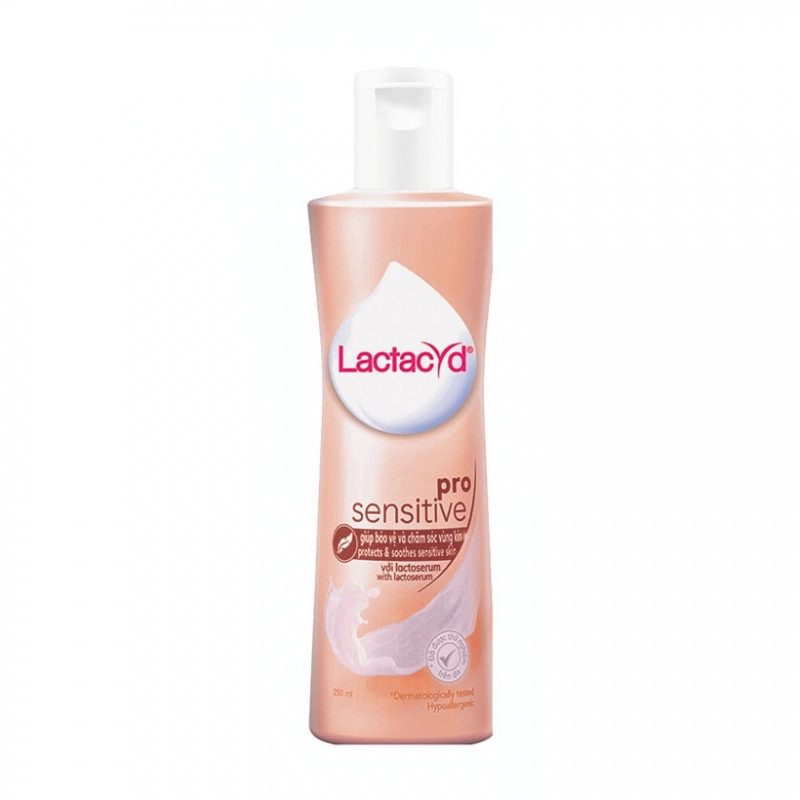Dung dịch vệ sinh phụ nữ Lactacyd pro sensitive chai 250ml