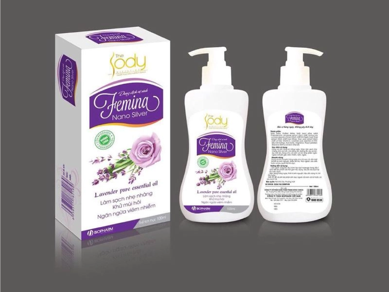 Dung dịch vệ sinh Femina Nano Silver (chiết xuất lavender) hộp 1 chai 100 ml
