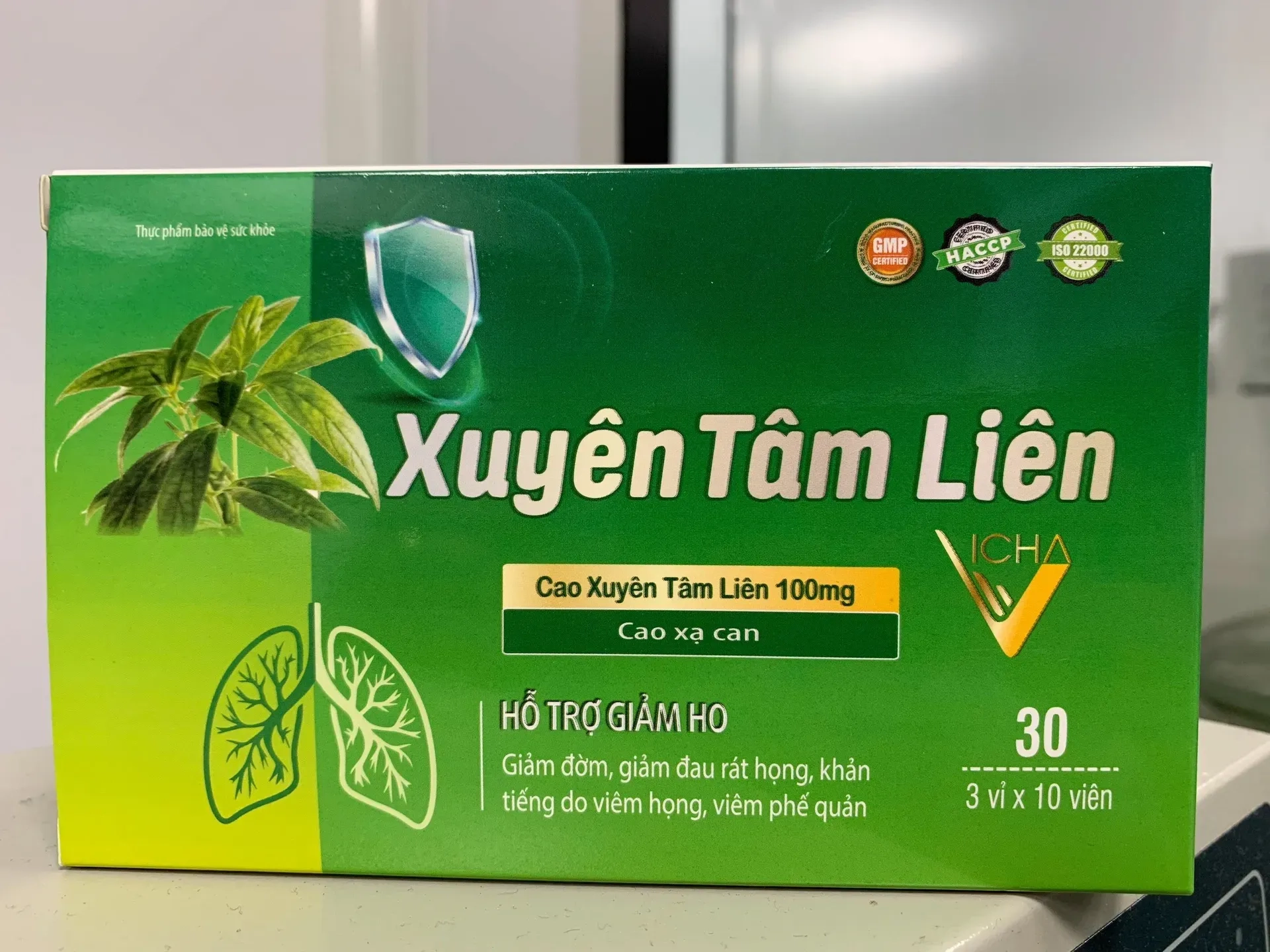 Hỗ trợ giảm ho, giảm đờm, đau rát họng Xuyên Tâm Liên Vicha hộp 3 vỉ x 10 viên