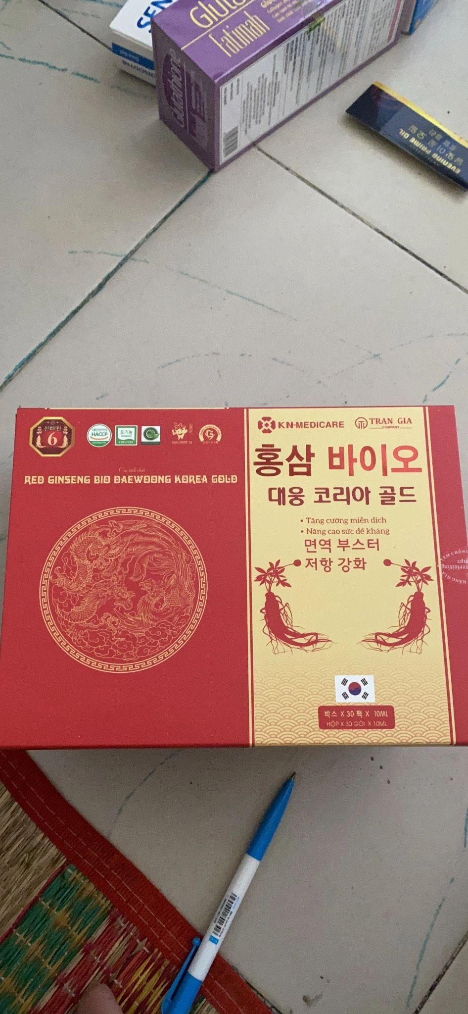 Cao tinh chất hồng sâm Hàn Quốc Red Ginseng Bio Daewoong Korea Gold hộp 30 gói x 10ml