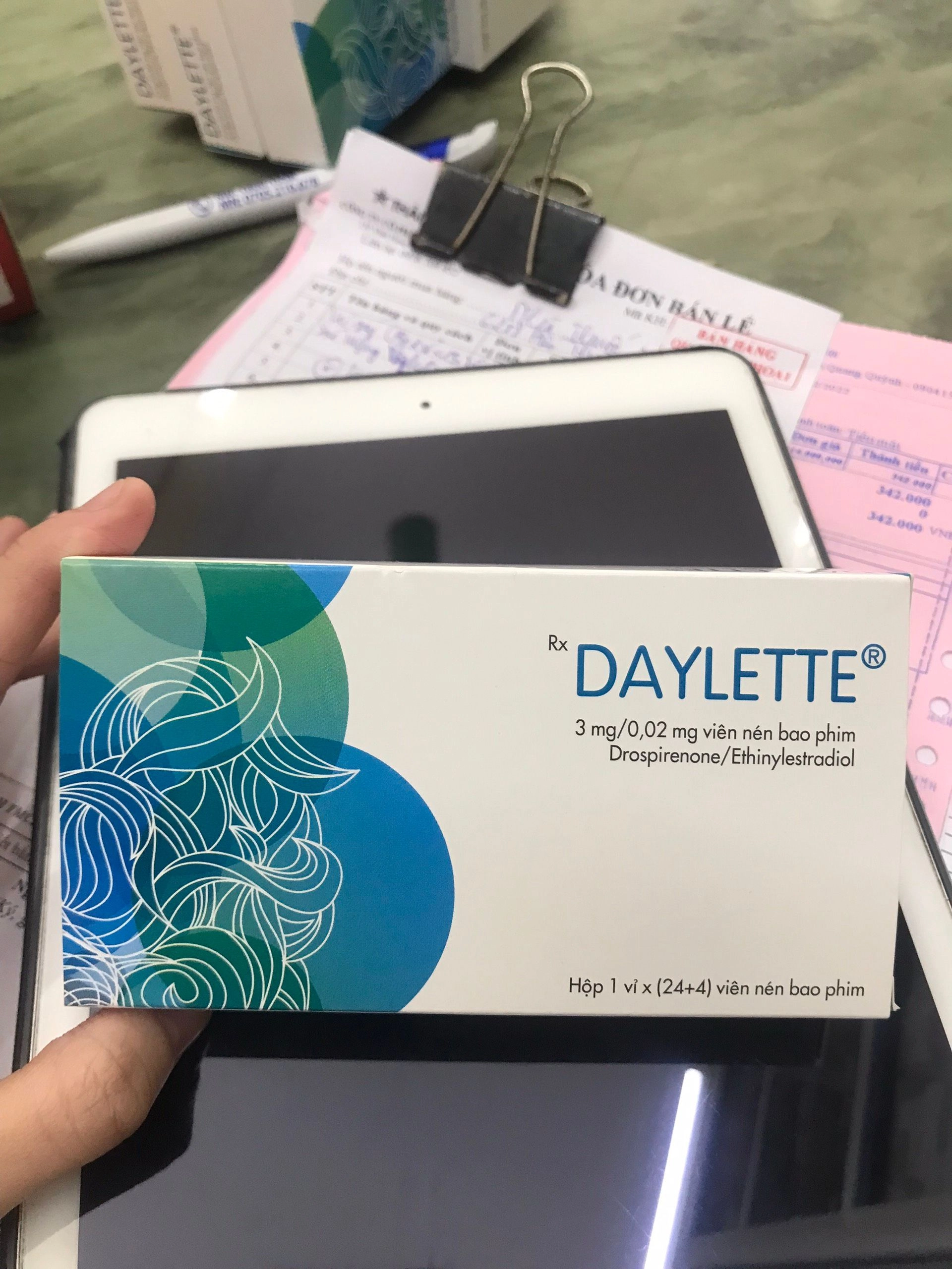 Thuốc tránh thai DAYLETTE hộp 1 vỉ x (24+4) viên nén báo phim
