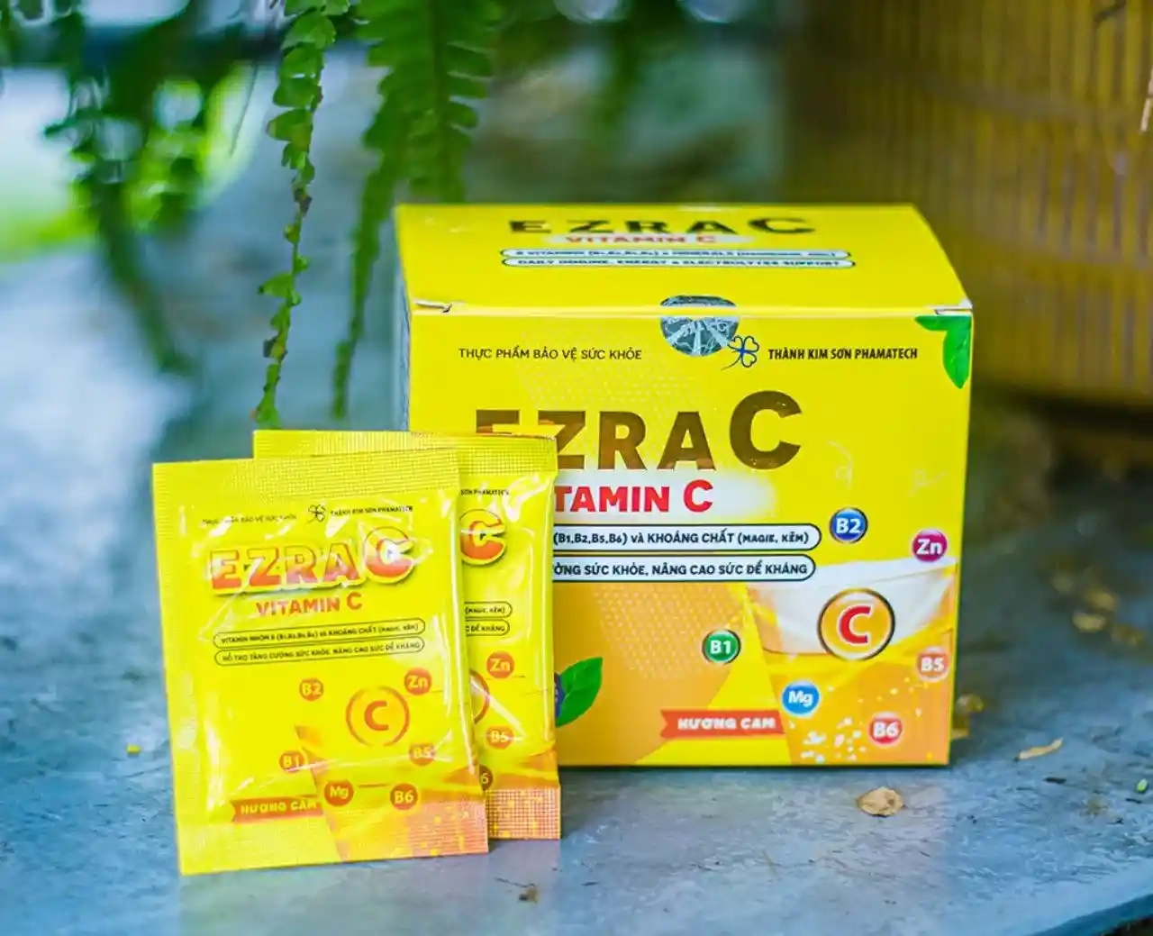 Tăng cường sức đề kháng, bổ sung vitamin EZRA C VITAMIN C hộp 10 gói