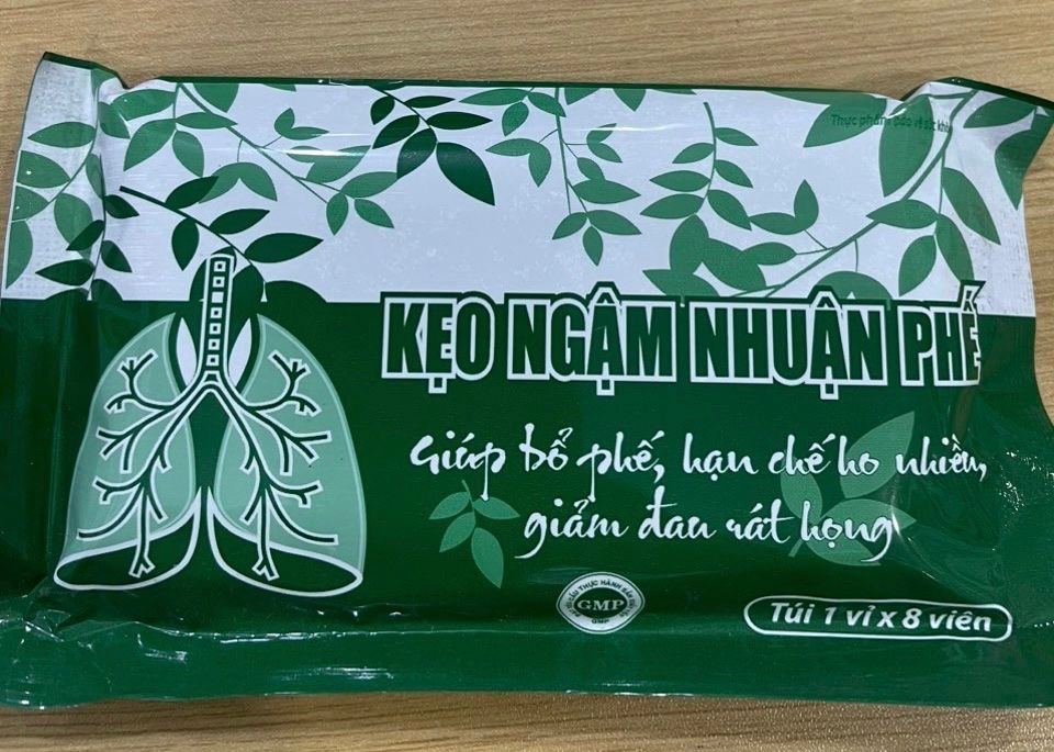 Giúp bổ phế, hạn chế ho nhiều KẸO NGẬM NHUẬN PHẾ Gói 1 vỉ x 8 viên